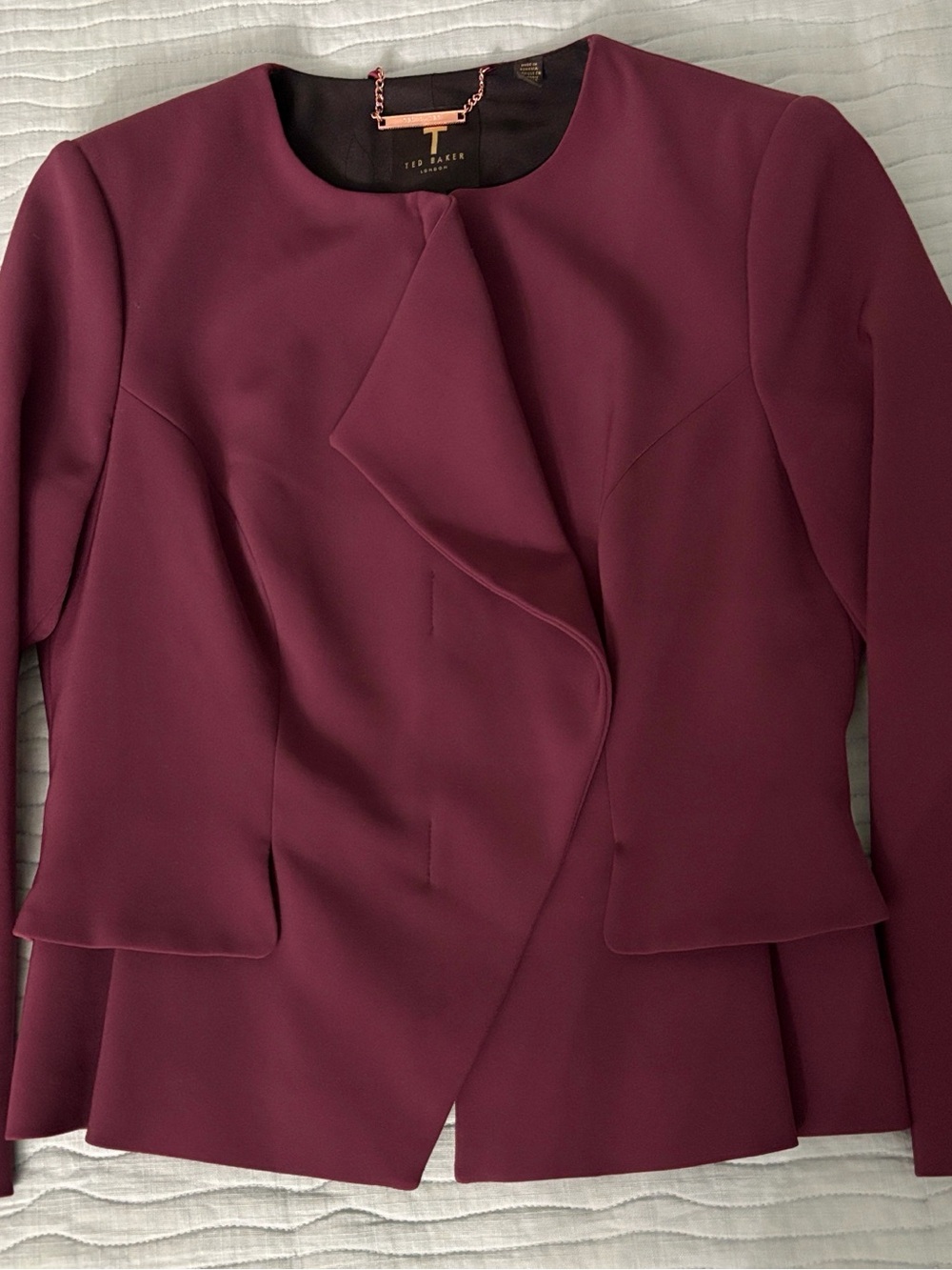 Elegant Ted Baker London Women's Ruffle-Front Peplum Blazer Jacket in Purple Sz3